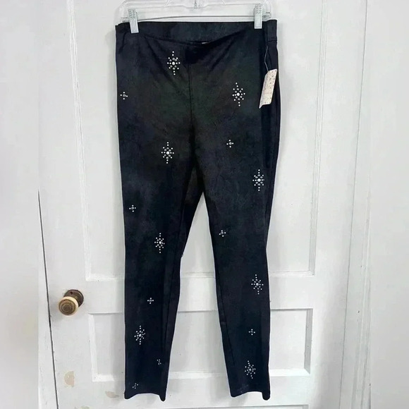 Free People Black Star Embellished
Studded Pants Leggings Size 28 NEW W/TAG - Picture 1 of 4